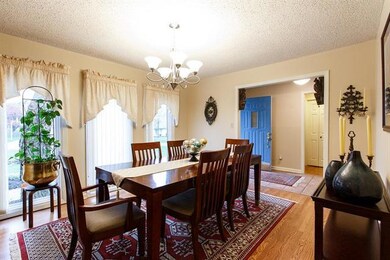 7809 Monrovia St, Shawnee, KS 66216 - photo 4