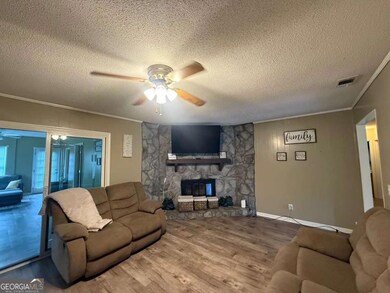 619 Olmstead Dr, Hinesville, GA 31313 - photo 3