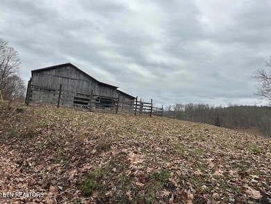 811 Pioneer Rd, Ewing, VA 24248 - photo 6