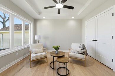 8332 S 77th Ct, Oak Lawn, IL 60455 - photo 4