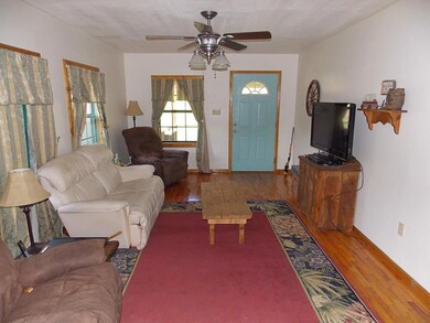 2136 Mayberry Prong Rd, Linden, TN 37096 - photo 2