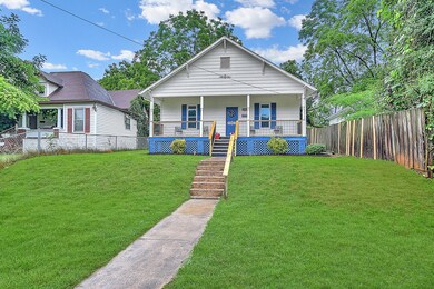 711 E Fairview