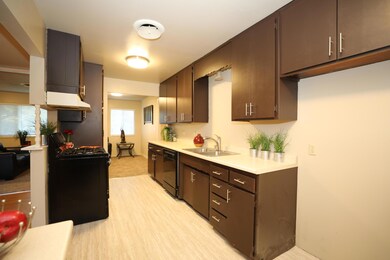 2108 Venus Way, Redding, CA 96002 - photo 4