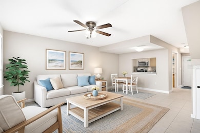 3365 Ramblewood Dr N unit 35C8, Sarasota, FL 34237 - photo 2