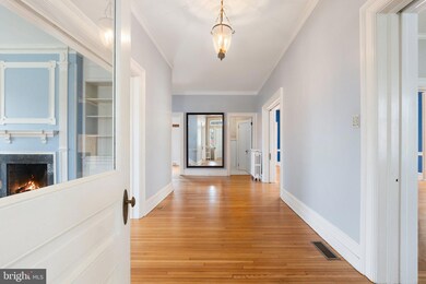 102 S Stewart St, Winchester, VA 22601 - photo 6