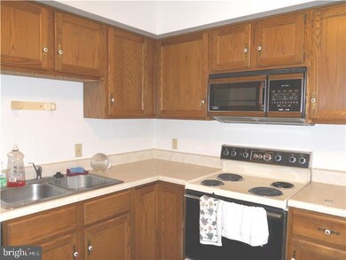 179 Valley Stream Cir, Chesterbrook, PA 19087 - photo 4