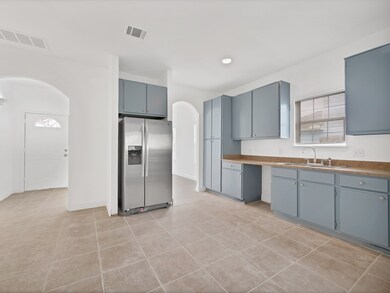 523 Firnat St, Houston, TX 77022 - photo 6