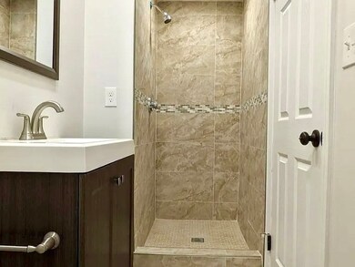 8 Lawton Place unit 7, Waltham, MA 02453 - photo 2