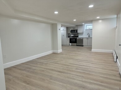 24 Wyoming St unit R, Dorchester, MA 02121 - photo 3