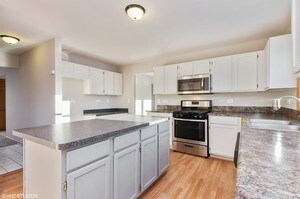 1811 White Oak Dr, Algonquin, IL 60102 - photo 7