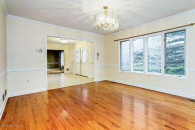 2 Candlelight Dr, Holmdel, NJ 07733 - photo 6