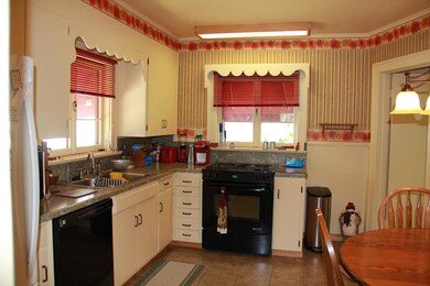 Kitchen (2)