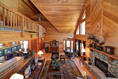 011_Living View