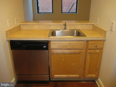 339 N Charles St, Baltimore, MD 21201 - photo 6