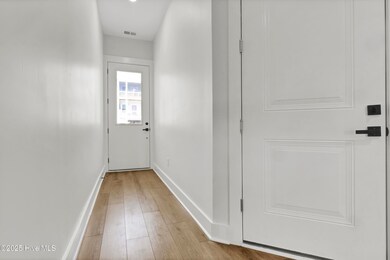 P1322917