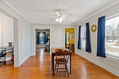 21 Bloomfield St, Skowhegan, ME 04976 - photo 5