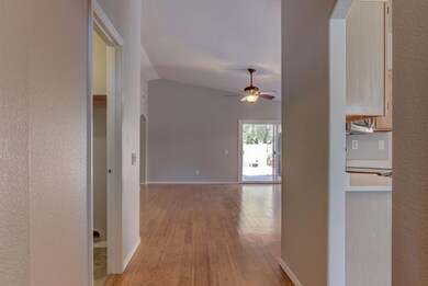 920 N Longmore St-6