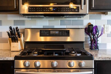 4922 Luke St, Cedar Falls, IA 50613 - photo 6