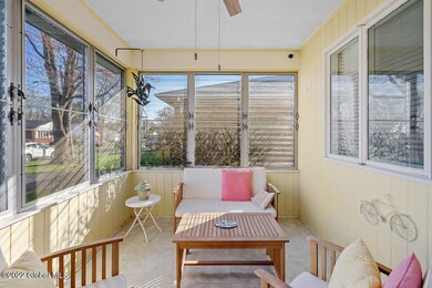 114 Edgecomb St, Albany, NY 12209 - photo 6