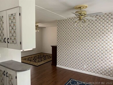 426 Locust St, Ardmore, OK 73401 - photo 5