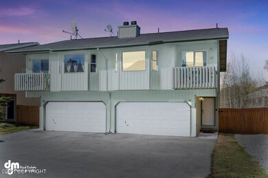 01-Twilight Front Exterior_KC_08872_DTE