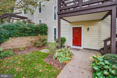 9933 Oakton Terrace Rd unit 9933, Oakton, VA 22124 - photo 2