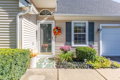 1023 Sandpiper Dr unit 15, Waterford, MI 48328 - photo 4