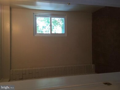 1706 Trinidad Ave NE unit 3, Washington, DC 20002 - photo 5