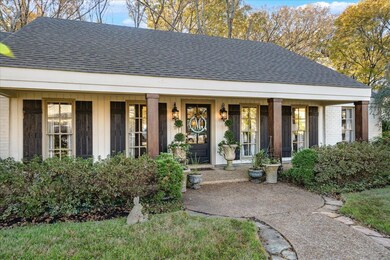 View of front facade with a porch
