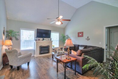 118 Raven Ct, Shelbyville, TN 37160 - photo 4