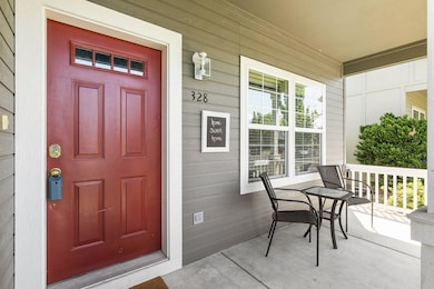 328 Brookhaven Dr, Central Point, OR 97502 - photo 5