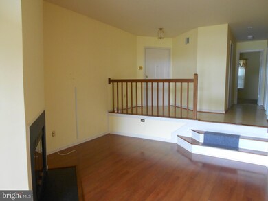 5630 Ringwood Dr unit A, Halethorpe, MD 21227 - photo 2