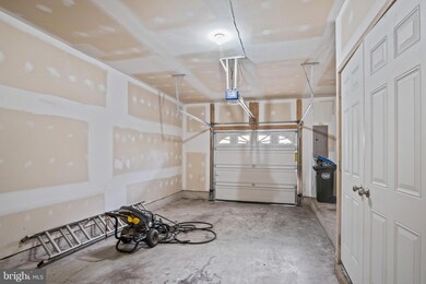 25123 Neptune Terrace, Chantilly, VA 20152 - photo 6