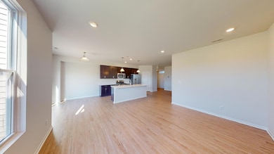 202-Angus-Lane-10302022_191659