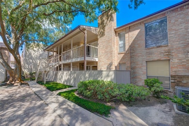 2110 Wilcrest Dr unit 239, Houston, TX 77042 - photo 4