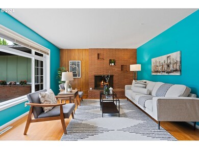 12055 SW Lynnridge Ave, Portland, OR 97225 - photo 4