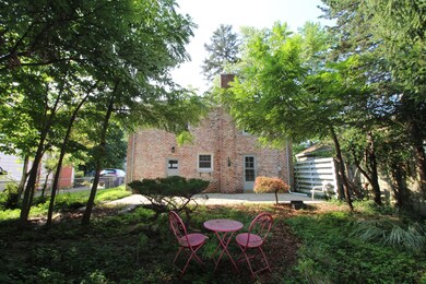 248 E Beaumont Rd, Columbus, OH 43214 - photo 2