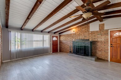WOODEN BEAMS