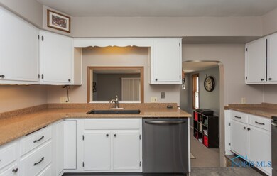 4312 Luann Ave, Toledo, OH 43623 - photo 7