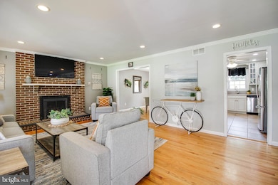 631 Lynn Way, Sykesville, MD 21784 - photo 2