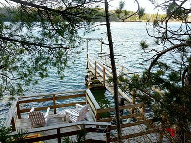 Waterfront/Dock/Pier. Privately...