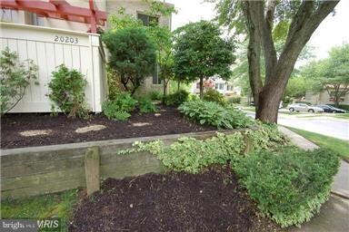 20203 Gentle Way, Montgomery Village, MD 20886 - photo 2