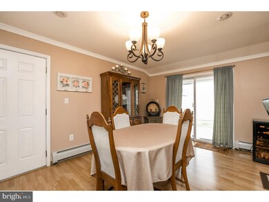 50 Grapevine Rd, Levittown, PA 19057 - photo 6