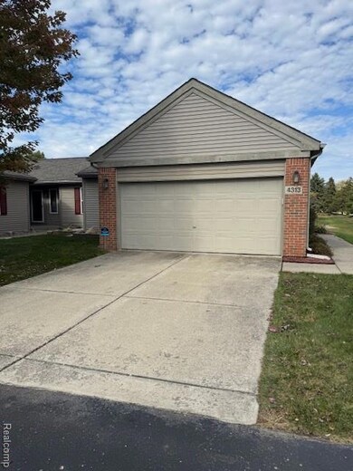 4313 Eagle Ln unit 80, Burton, MI 48519 - photo 5