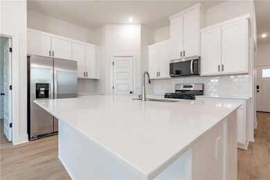 464 W Gosling Isle, Farmington, AR 72730 - photo 5