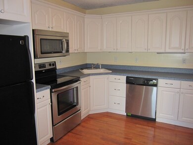 308 Quarry St unit 502, Quincy, MA 02169 - photo 4