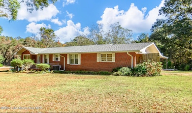 1625 Reeves Rd, Alexander City, AL 35010 - photo 2