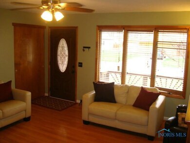 2206 Keen Ave, Toledo, OH 43611 - photo 2