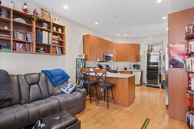 46 Cooper St unit 1, Boston, MA 02113 - photo 3