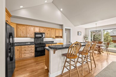 3469 SW 35th Place, Redmond, OR 97756 - photo 4